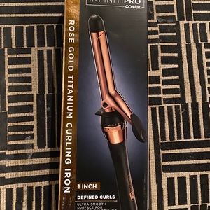 Rose Gold curling iron